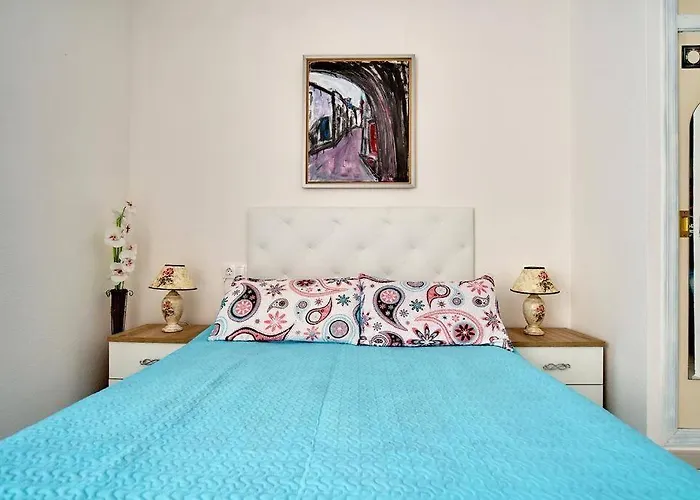 Cozy Studio Apartment Near The Beach